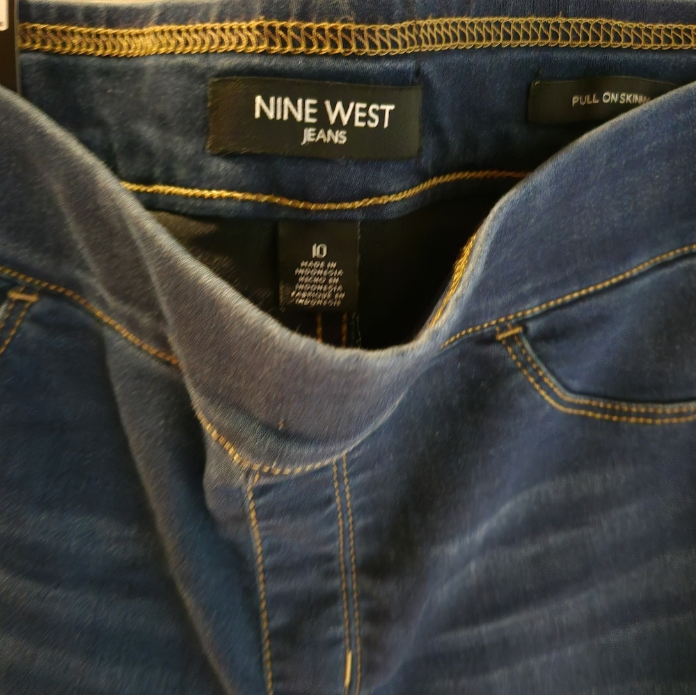 New Nine West Jean's Size 10
